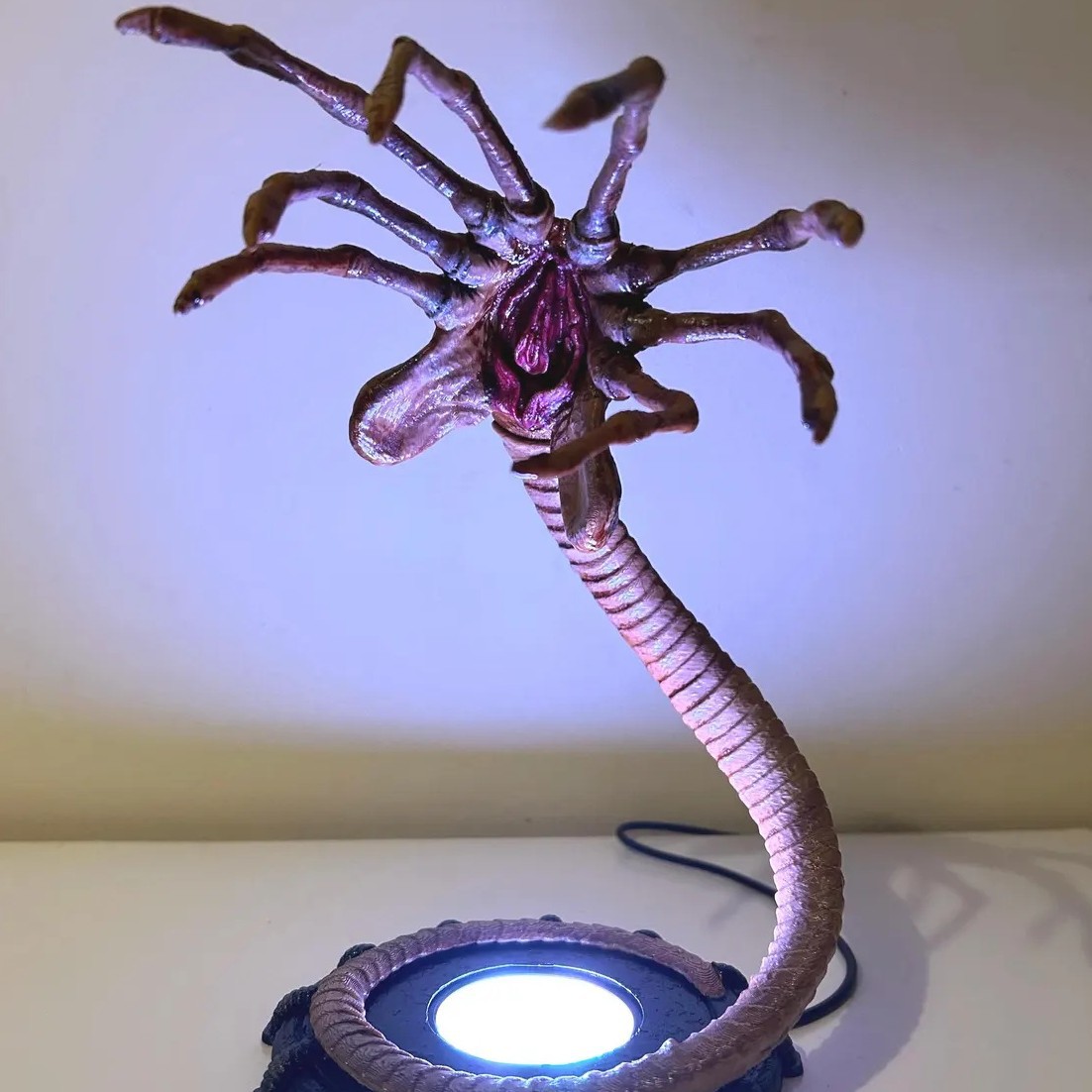 Alien Facehugger Lamp Nightlig - Lighting Decor Home 리뷰 및 가격