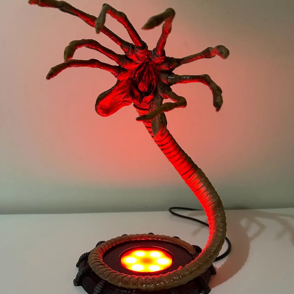 Alien Facehugger Lamp Nightlig - Lighting Decor Home 리뷰 및 가격